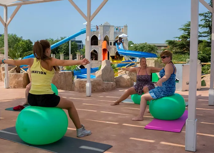 Evrika Club Rezort 4*