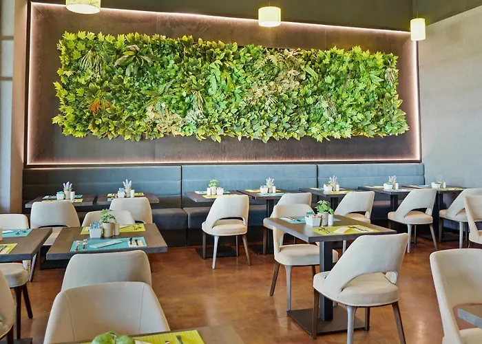 Evrika Club Rezort 4*