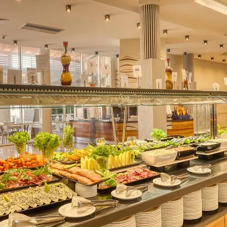 Evrika Club 4* Napospart