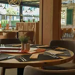 Station touristique Evrika Club 4*