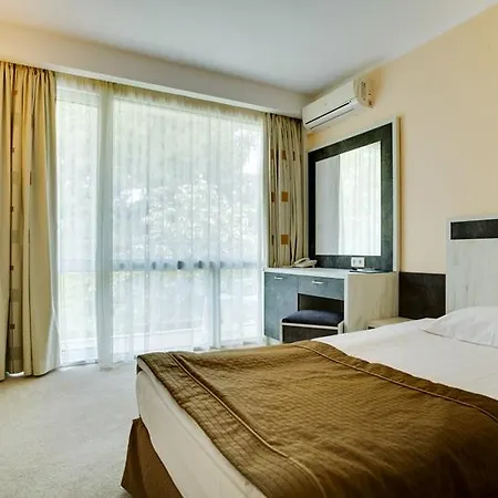 Evrika Club 4*