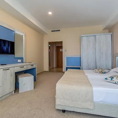 منتجع دي أي تي أفريكا بيتش كلوب - الشامل كلياً 4*