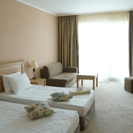 دي أي تي أفريكا بيتش كلوب - الشامل كلياً 4*