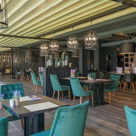 دي أي تي أفريكا بيتش كلوب - الشامل كلياً 4*